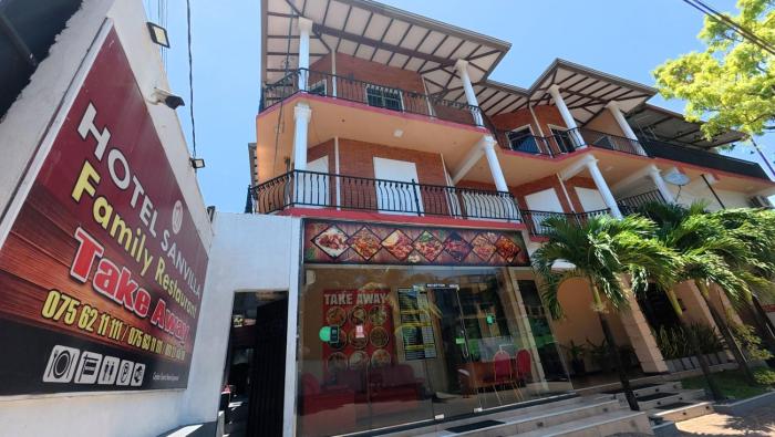 San Villa Hotel & Restaurant