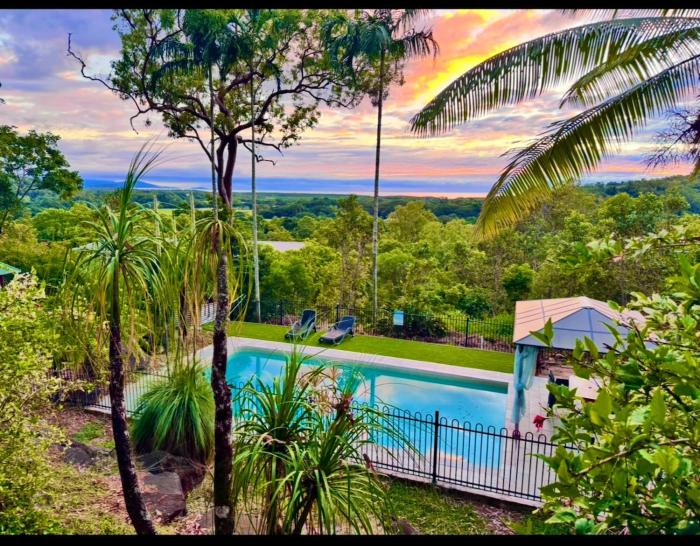 Wybalena ocean views tropical big home garden pool