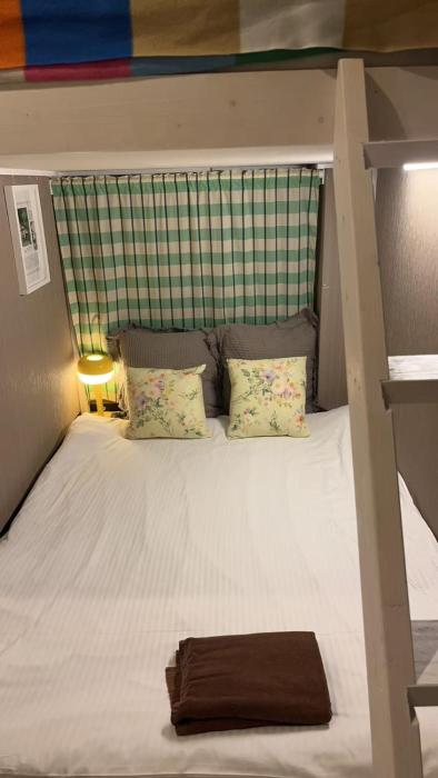 Sky hotel 03#睛空塔热门旅游景区 最近车站步行3分钟 机场直达 周边有便利店 商场 温泉 购物餐饮方便