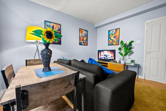 Bright 3-Bed Flat Near Wandsworth Rail & King George Park