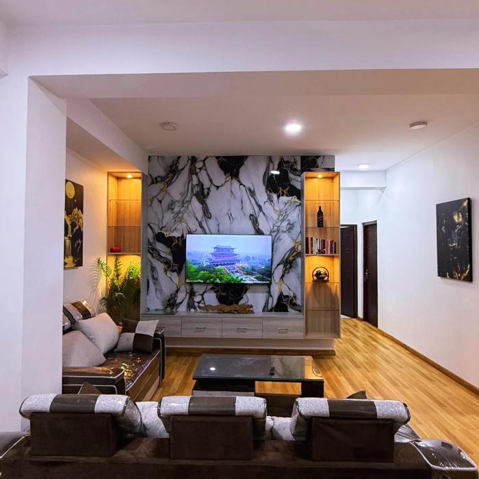 The Crazys Apartment