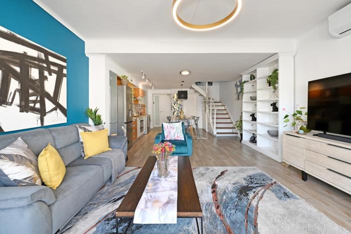 Stunning Table Mountain View Penthouse Apartment