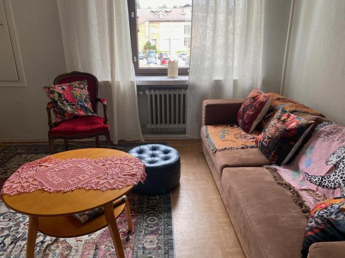 Colorful Urban Grandmas Nest