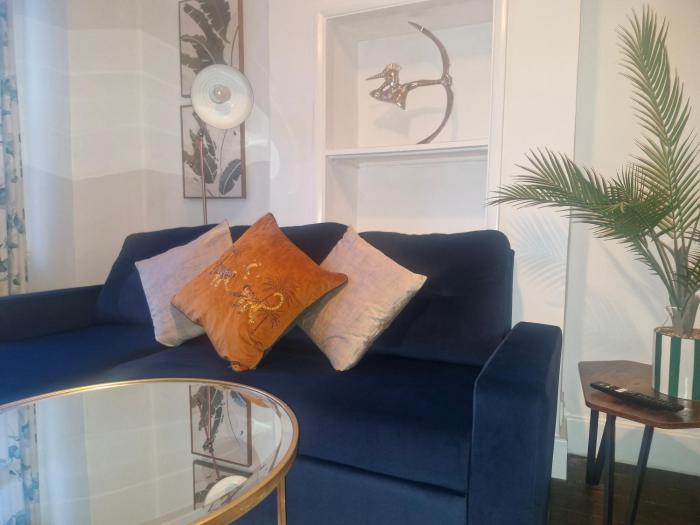 3BR House in Wimbledon - WiFi - Business & Contractors