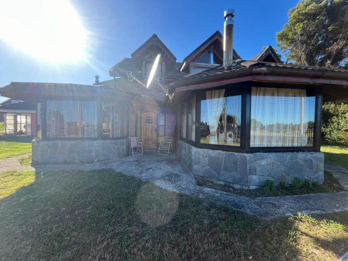 Casona Frente al mar Caicaen