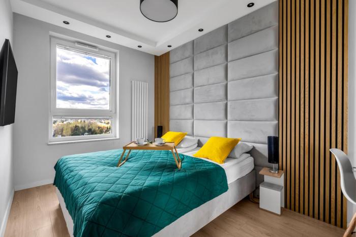 8th Floor Włochy Apt - Balcony, Workspace, AC - by Rentujemy