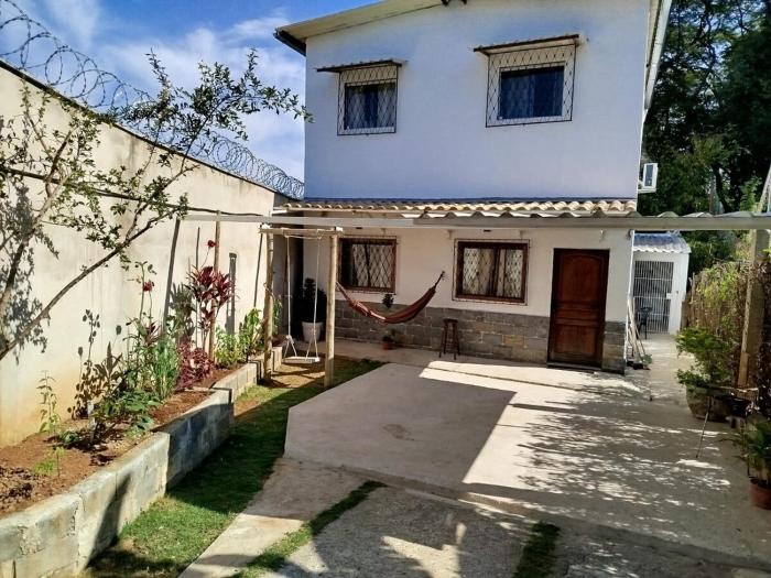 Casa moderna com ar do campo