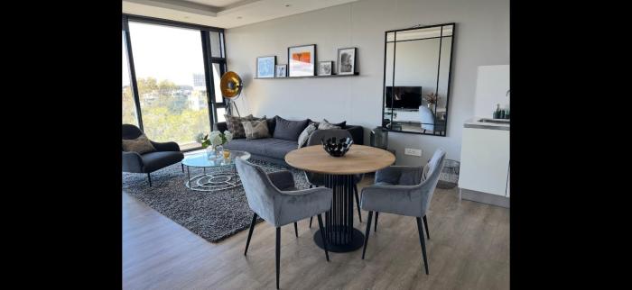 Greenpoint Designer Apartment near Stadium & Waterfront