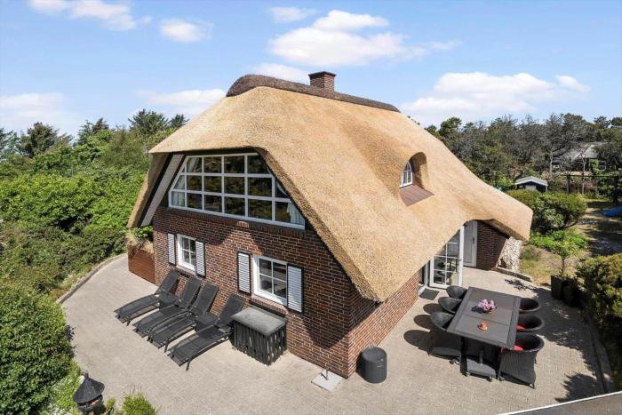 BV224-Blavand-Horns-Rev-11