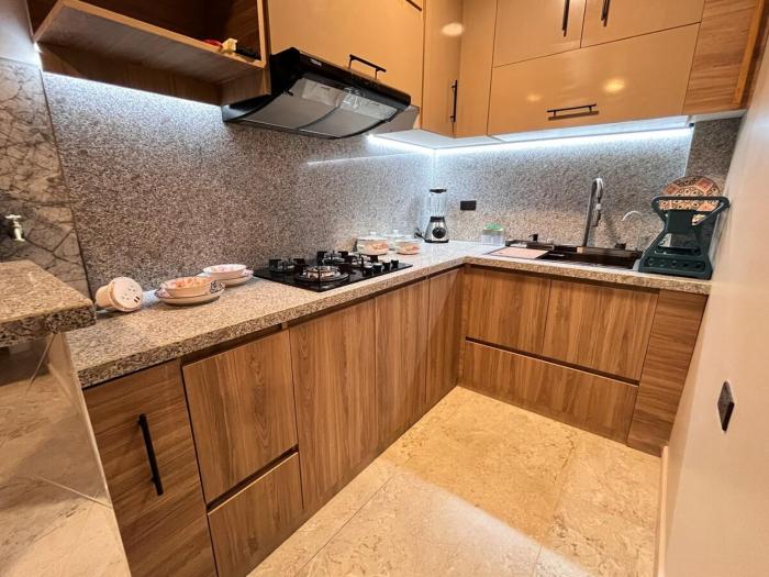 Cozy suite, great area