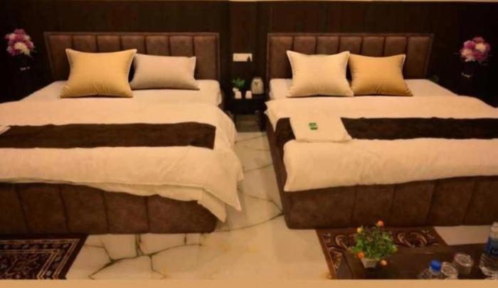 HOTEL SHRI RAGHAV JI INN guest House Near Ram Mandir Beniganj Road Ayodhya Dham