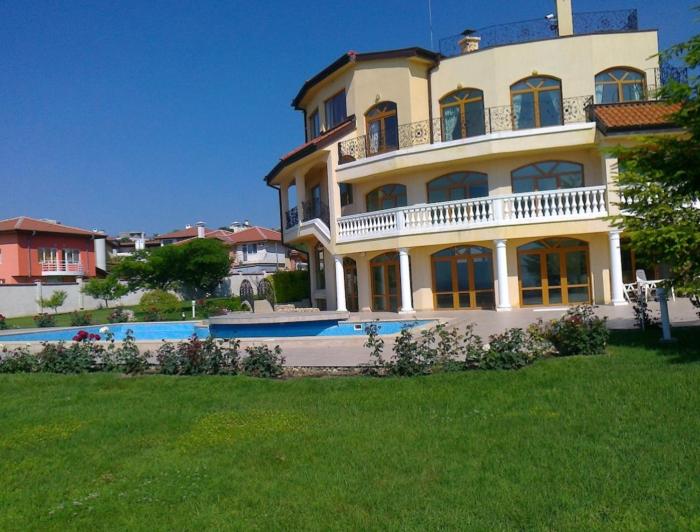 Вилла класса люкс