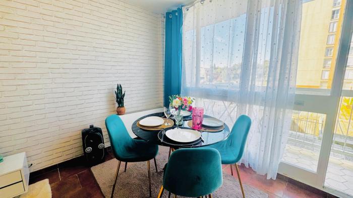 Coeur de Dammarie - 2Ch - Balcon - Parking - Gare