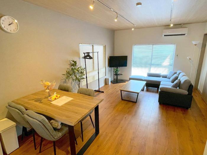 Shibamata house self check in