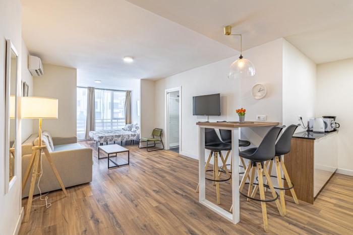 GMC Turistics - Loft El Pescador Estepona