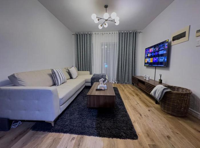 Luxurious 2 bedroom Apartment!