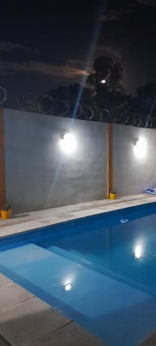 hogar entre montañas