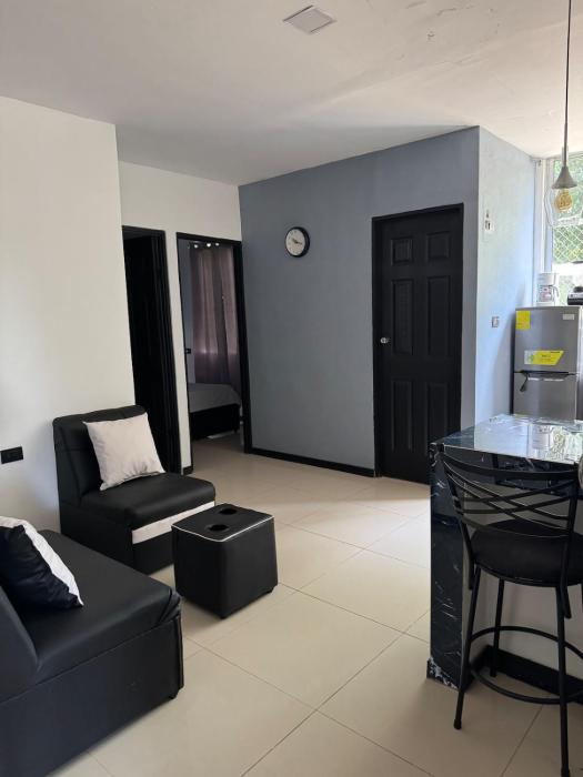 Jaguar Suite 1 Escape to Beach Paradise