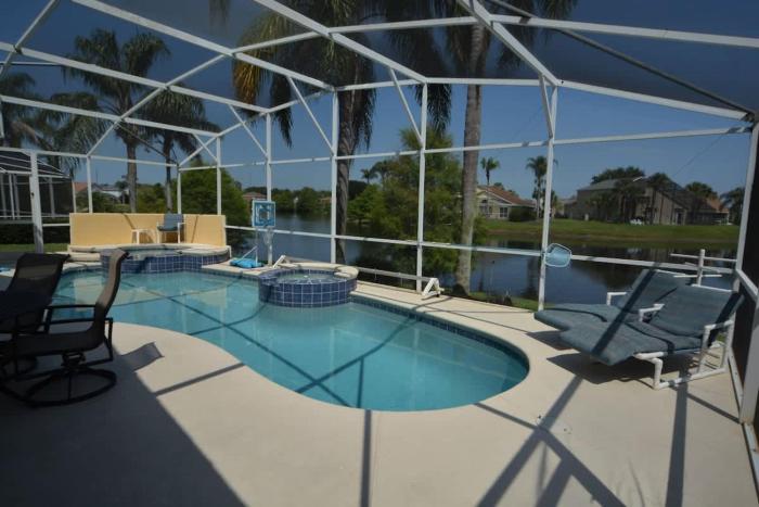 Lakefront Bliss Private Pool Near Disney World
