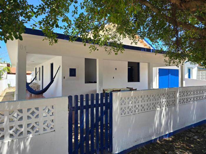 Casa de praia pet friendly muito aconchegante a dois minutos da praia!