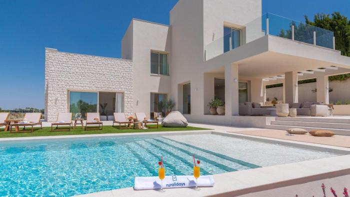 Villa Selena Antequera by Ruralidays