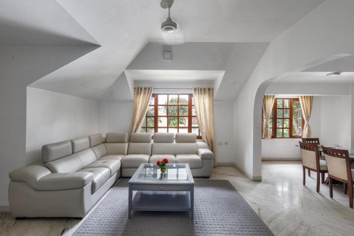 Casa Bianca by Red OliveNr Taj MG RoadPvt Garden