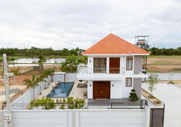 Cozy Villa by Amatak