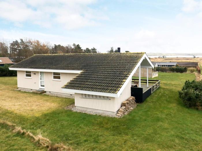 9 person holiday home in Millinge-By Traum