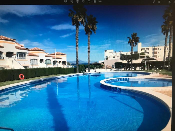 CASA FAMILIAR 3 HABITACIONES GRAN ALACANT alicante