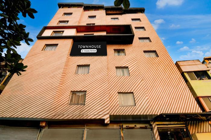 Super Townhouse VIP Road Formerly The Sky