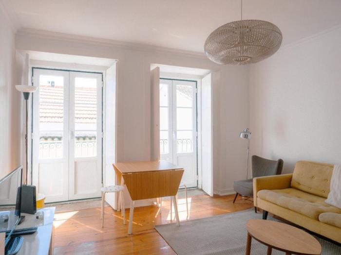 Bright 2BR Alfama Apartment w AC | By Airnest