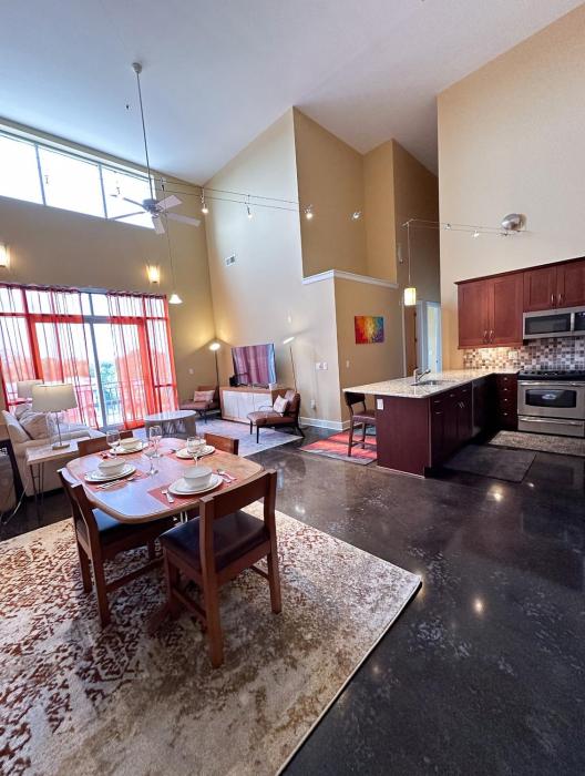 Luxuriously Furnished 2BR Loft