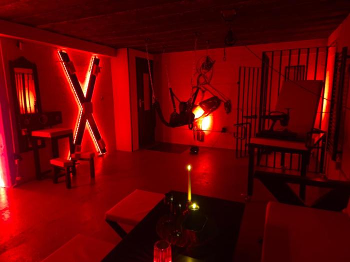 Le Baiser 1 le bunker réaménagé en plaisir interdit