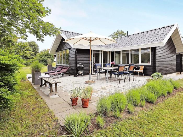 6 person holiday home in Karrebæksminde-By Traum