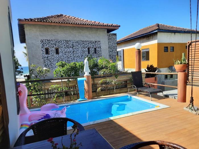 Chalé Beira-Mar com Piscina Privativa e Varanda em Barra do Jacuípe