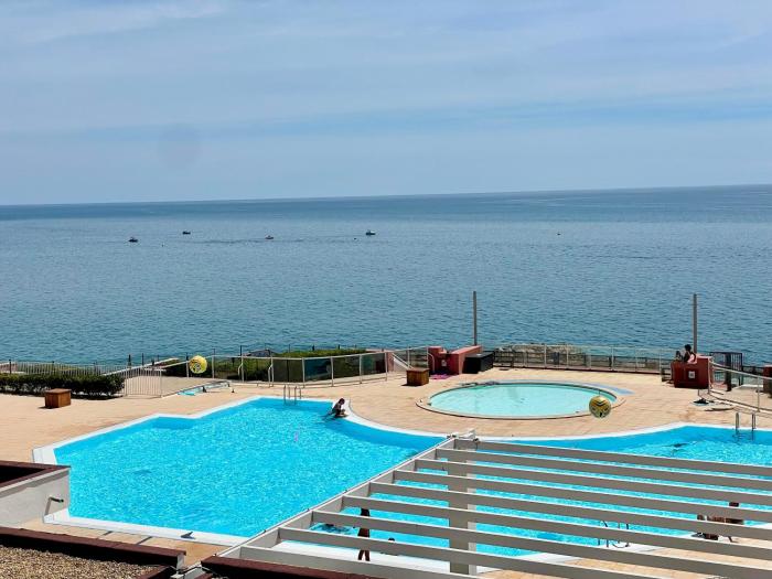 578 Superbe T2 Front de mer, Parking, Clim