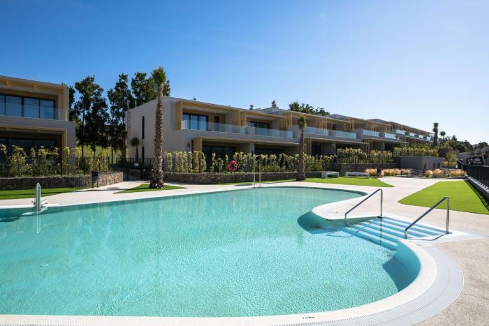 Golf Paradise at El Chaparral 4 BR apartment Near Beach & Attractions