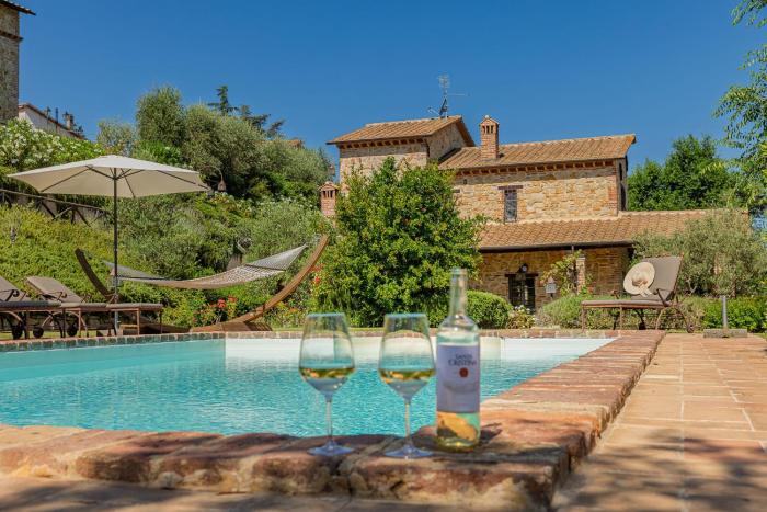 Scappo in Umbria, casale della quiete