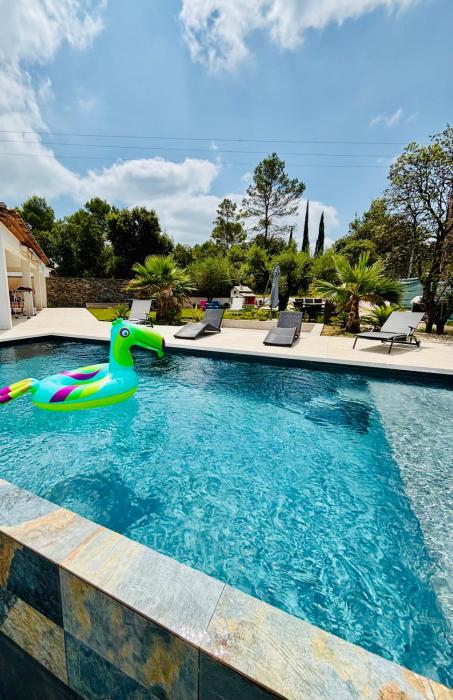 location saisonniére -Bas de villa Taradeau