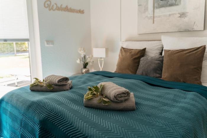 Vellmar Oase am Park mit Terrasse- Zentral und ruhig-24-7 Self Check-in, Parkplatz an der Strasse