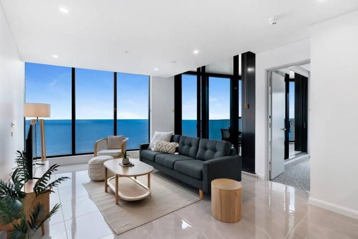 Penthouse 2b Ocean Views. B