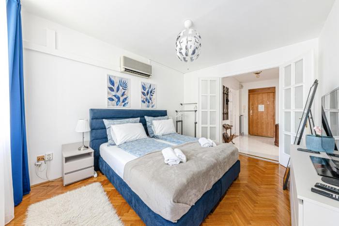 Palazzo Danube - Family Stay - 98 Sqm - AC - Balcony