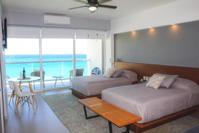 Beachfront studio with a beautiful terrace