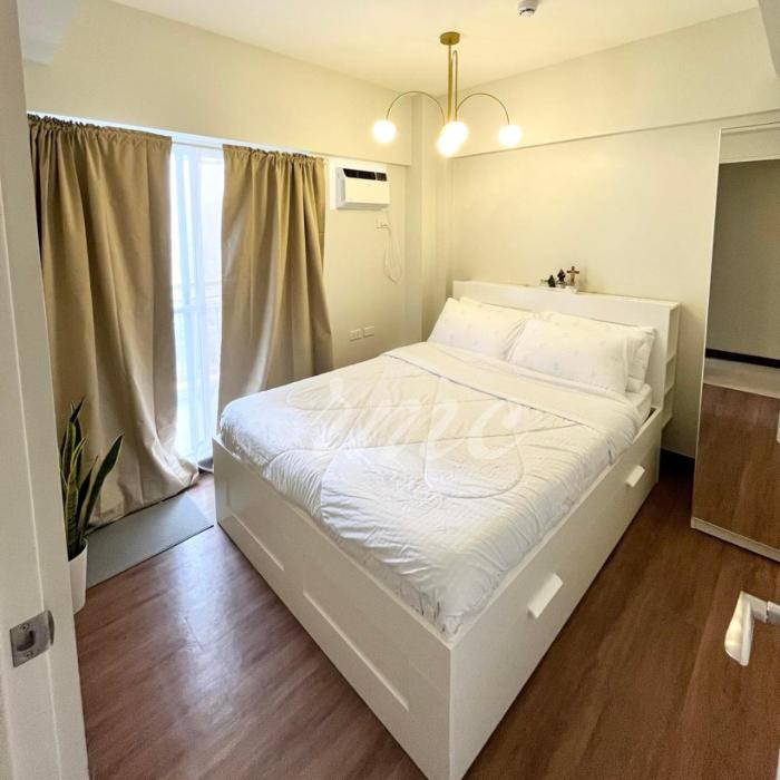 A Space Close to Transits or Airport