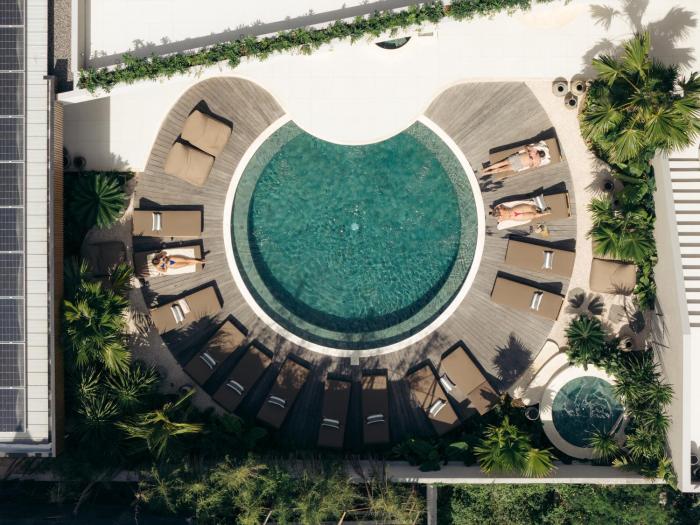 Mira Hotel and Recovery