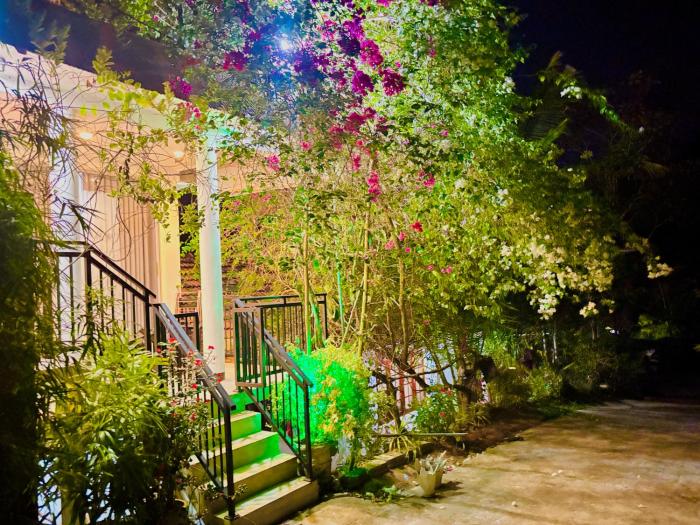 Flower Shade Villa