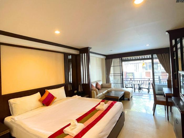 Puektian Seaview Studio Pool