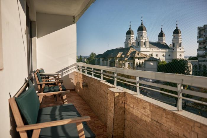 Konstanzer Stefan 15 - 3 camere, bucaterie, aer conditionat, masina de spalat