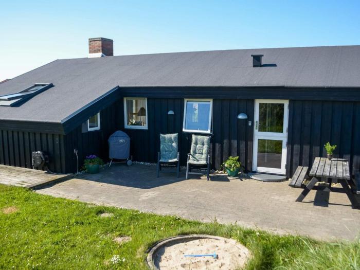 6 person holiday home in Løkken