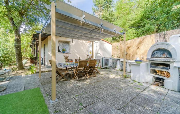 Gorgeous Home In Dego With Wifi